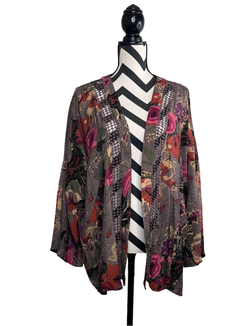 Soft Surrounding Sz L Dark Floral Boho 3/4 Wide Sleeves Open Front Kimono Top